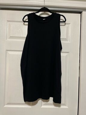 Old Navy Black Sleeveless Tank Top